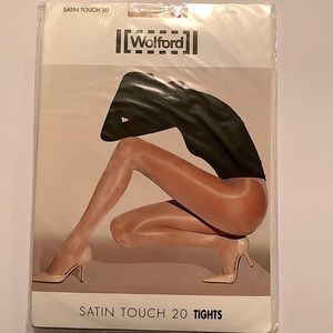 WOLFORD Satin Touch 20 Tights Cosmetic Small